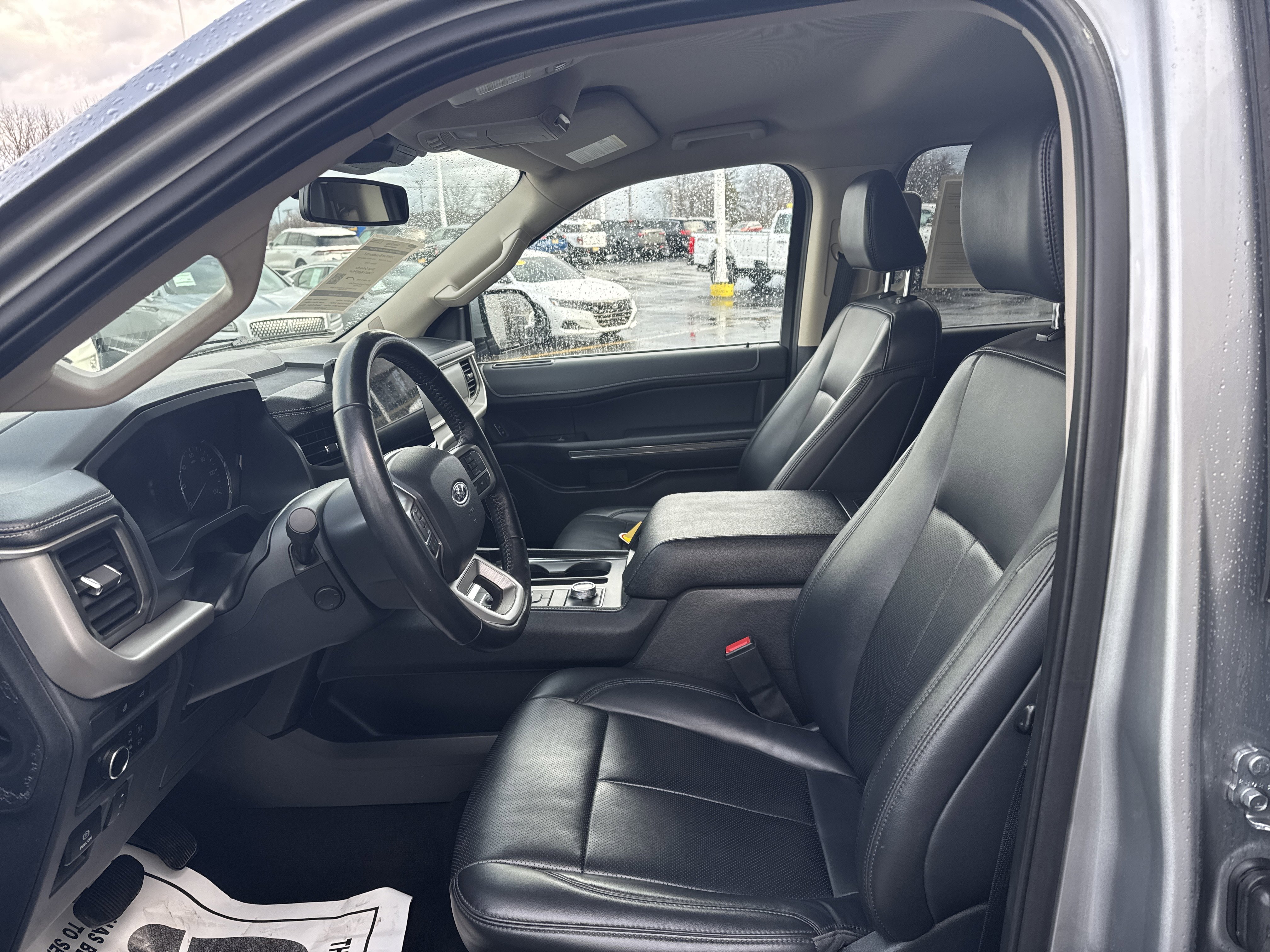 Certified 2024 Ford Expedition XLT AWD/4WD image 12