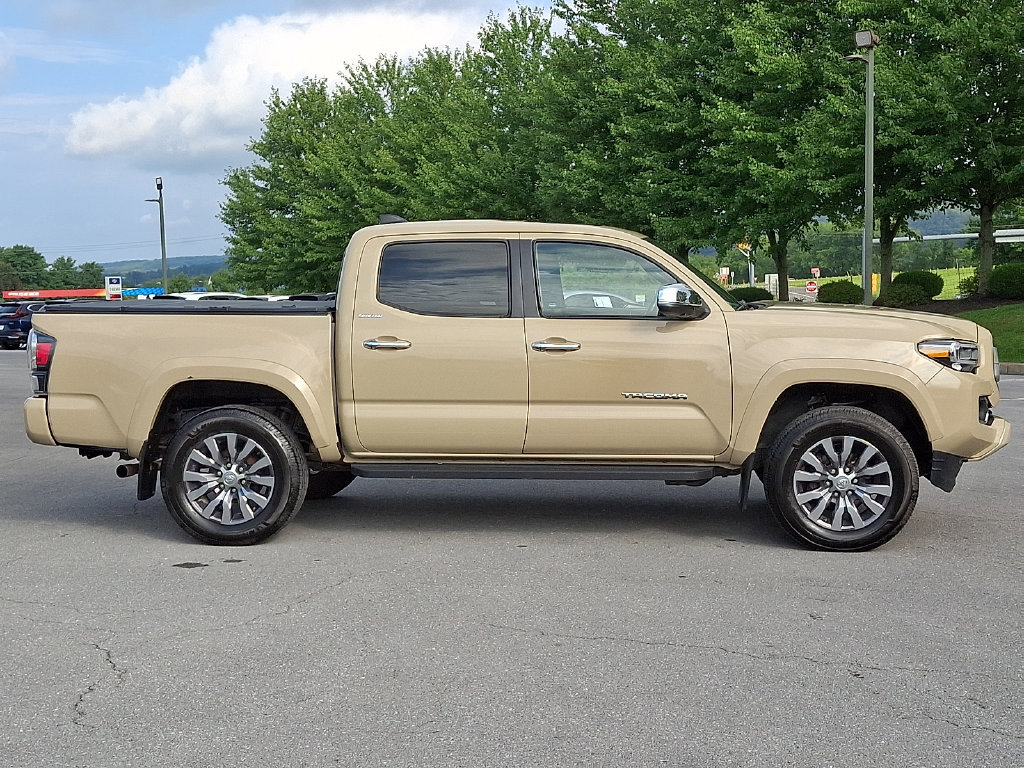 Used 2020 Toyota Tacoma Limited AWD/4WD image 10