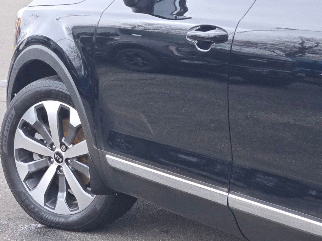 Used 2021 Kia Telluride EX w/ EX Premium Package AWD/4WD image 17