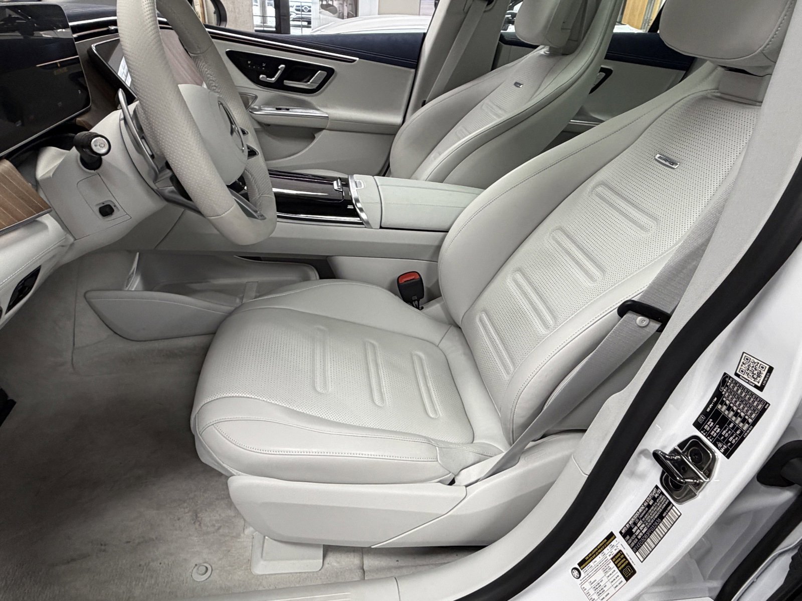 Used 2023 Mercedes-Benz EQE AMG 4MATIC Sedan image 19