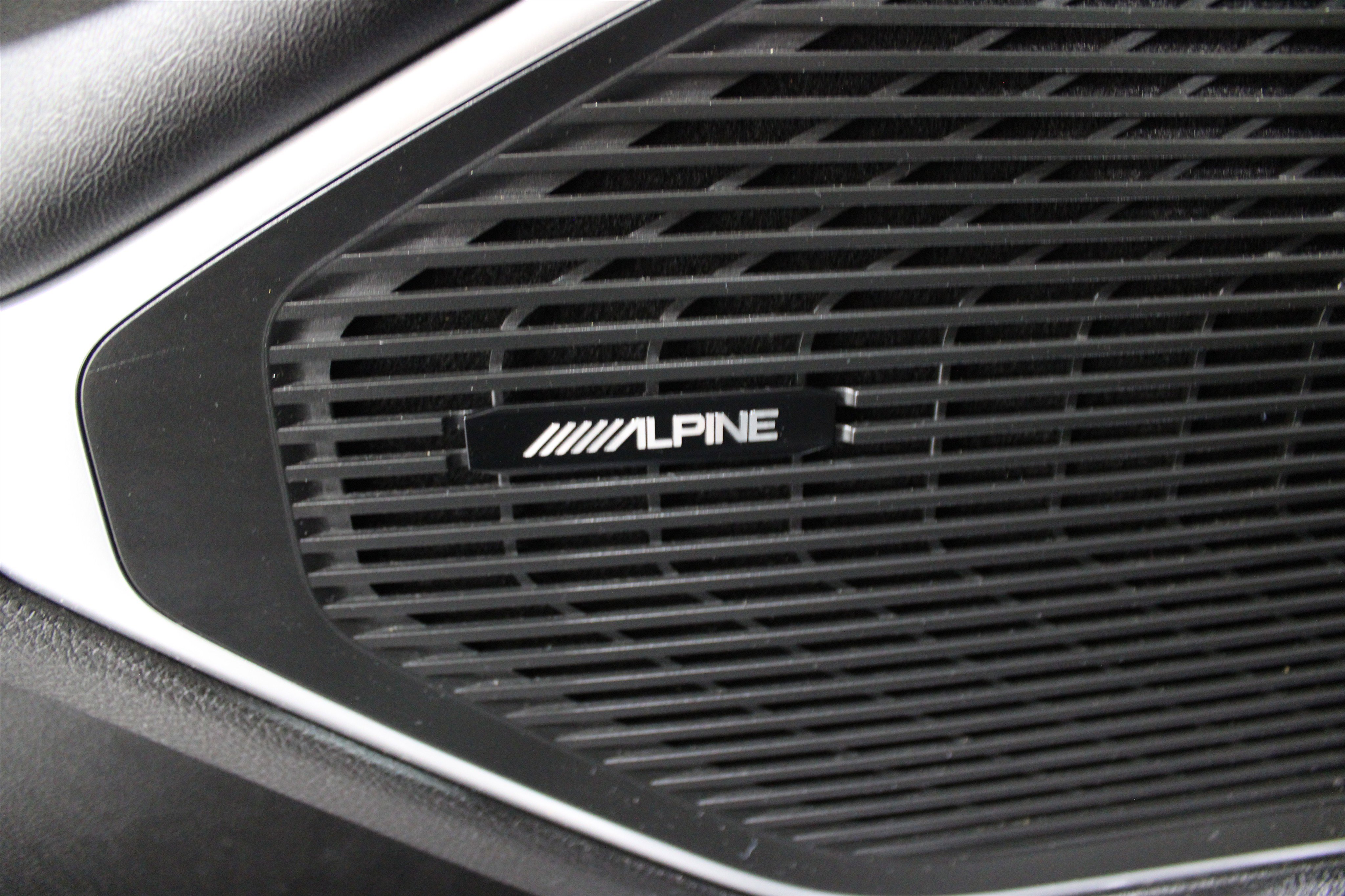 Used 2023 Jeep Wagoneer 4WD w/ Premium Group I image 9