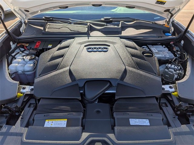 Used 2022 Audi Q8 Premium Plus w/ Premium Plus Package image 33