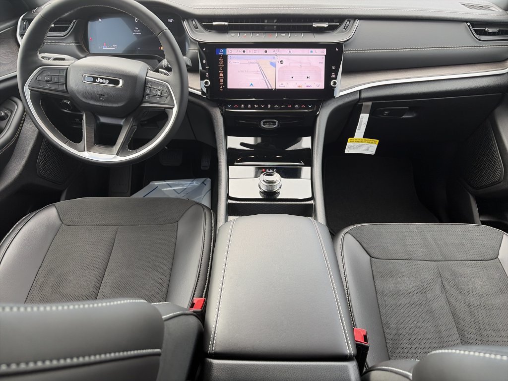 New 2026 Jeep Grand Cherokee Altitude RWD image 13