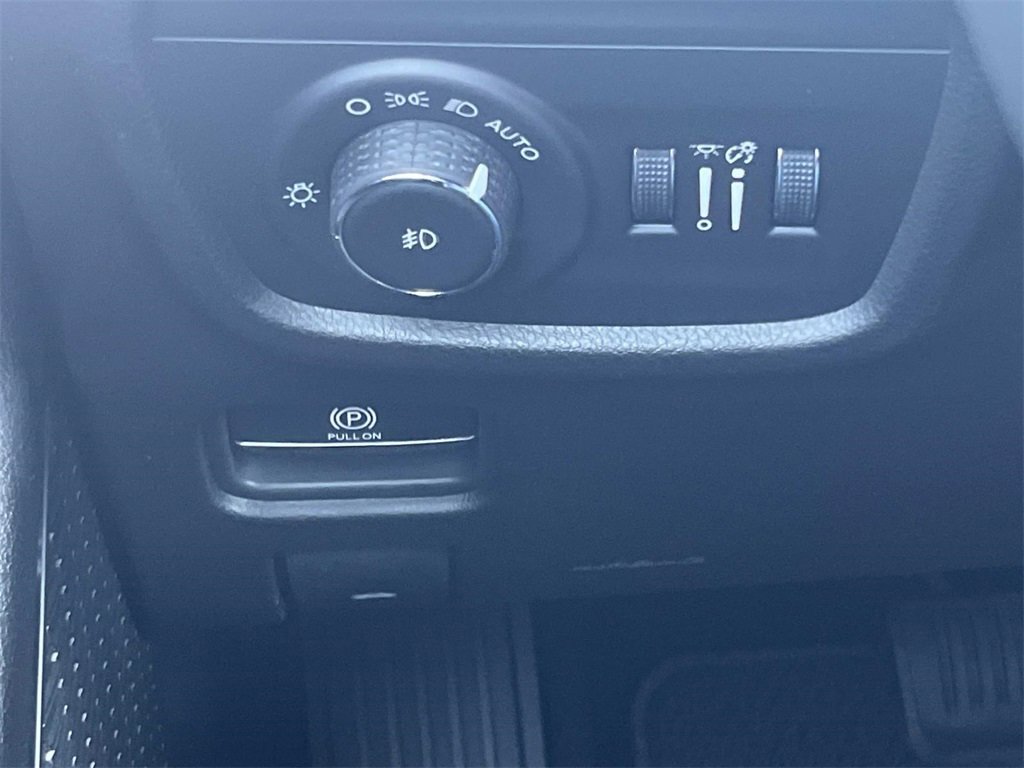 New 2025 Jeep Grand Cherokee Summit image 29