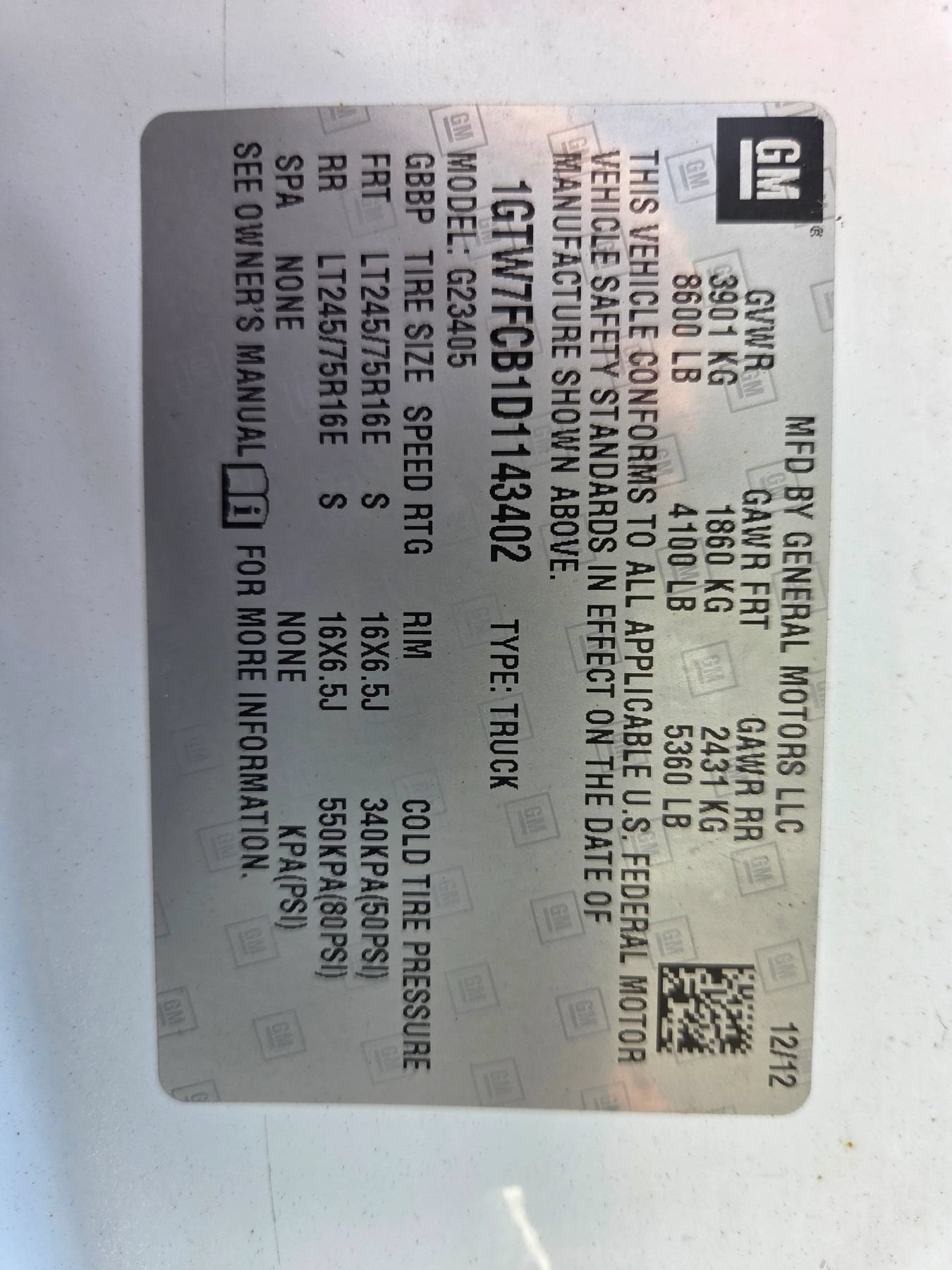 Used 2013 GMC Savana 2500 w/ Cold Climate Package RWD image 10