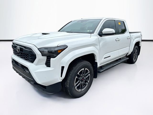 Used 2024 Toyota Tacoma TRD Sport w/ TRD Sport Upgrade Package AWD/4WD image 3