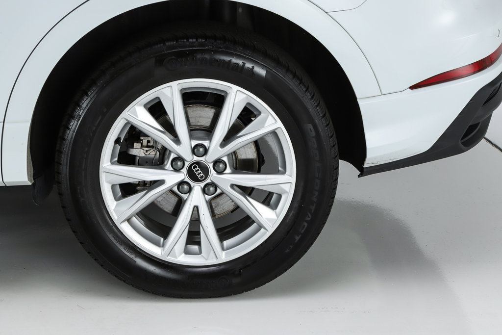 Used 2025 Audi Q3 2.0T Premium Plus w/ Premium Plus Package AWD/4WD image 52