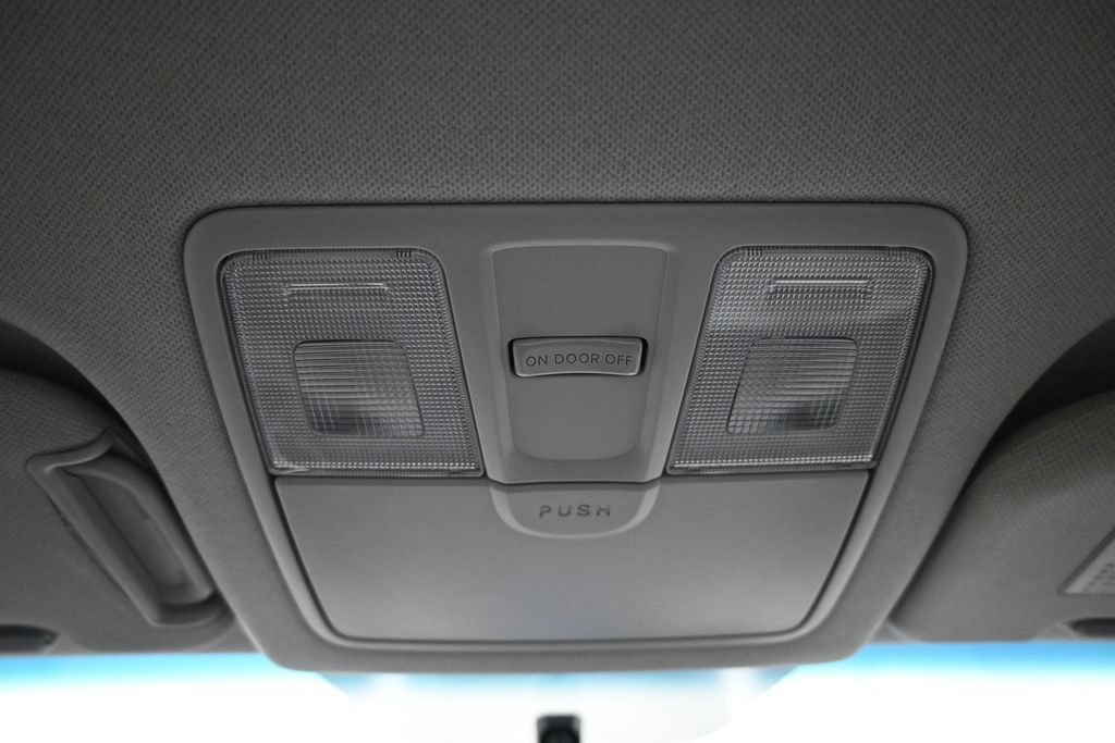 Used 2012 Hyundai Elantra GLS w/ Preferred Pkg 3 FWD image 17
