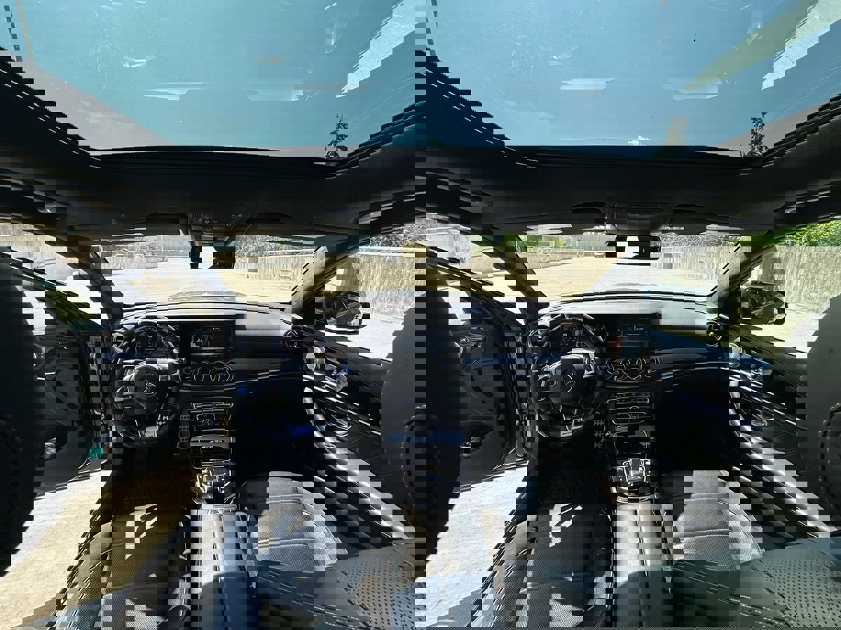 Used 2018 Mercedes-Benz E 63 AMG S image 22