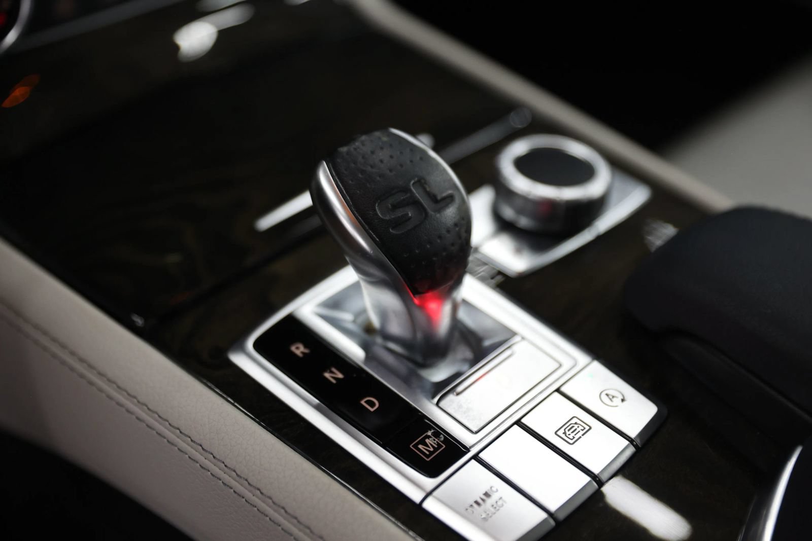 Used 2018 Mercedes-Benz SL 450 image 32