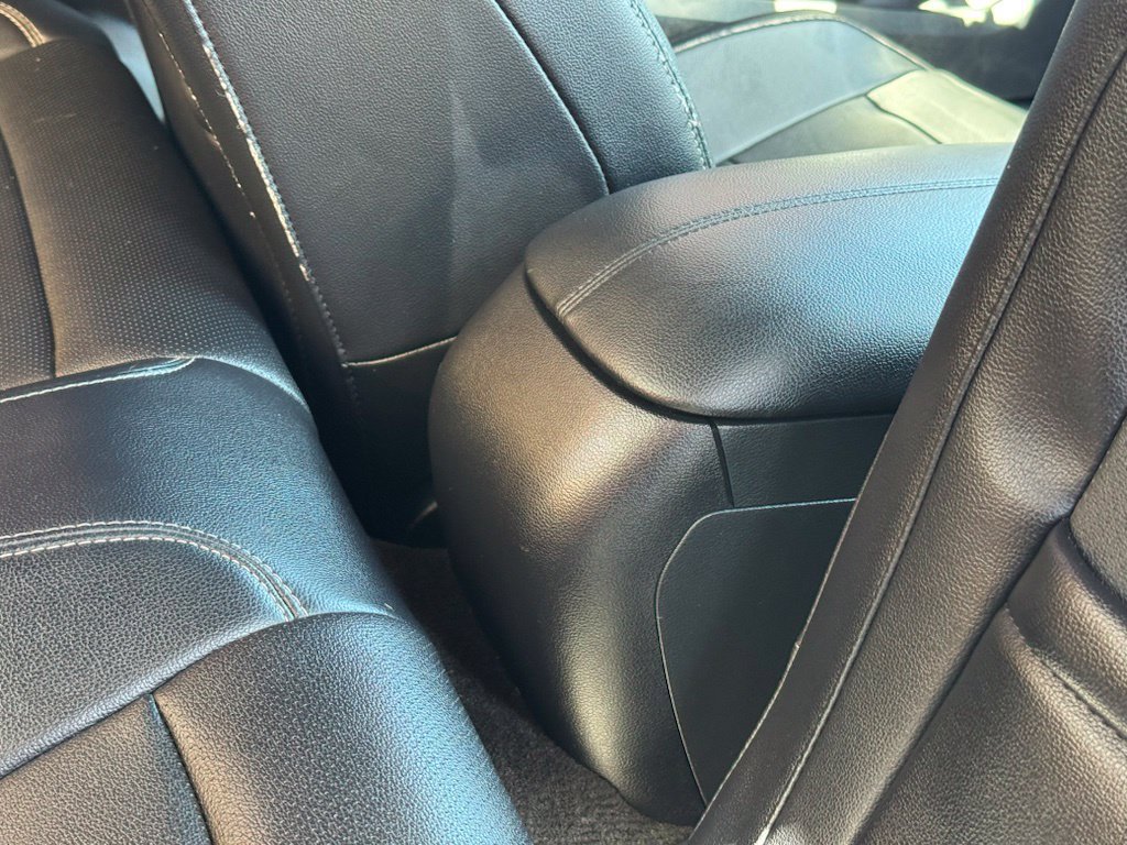 Used 2017 Ford Mustang GT Premium w/ Black Accent Package RWD image 21