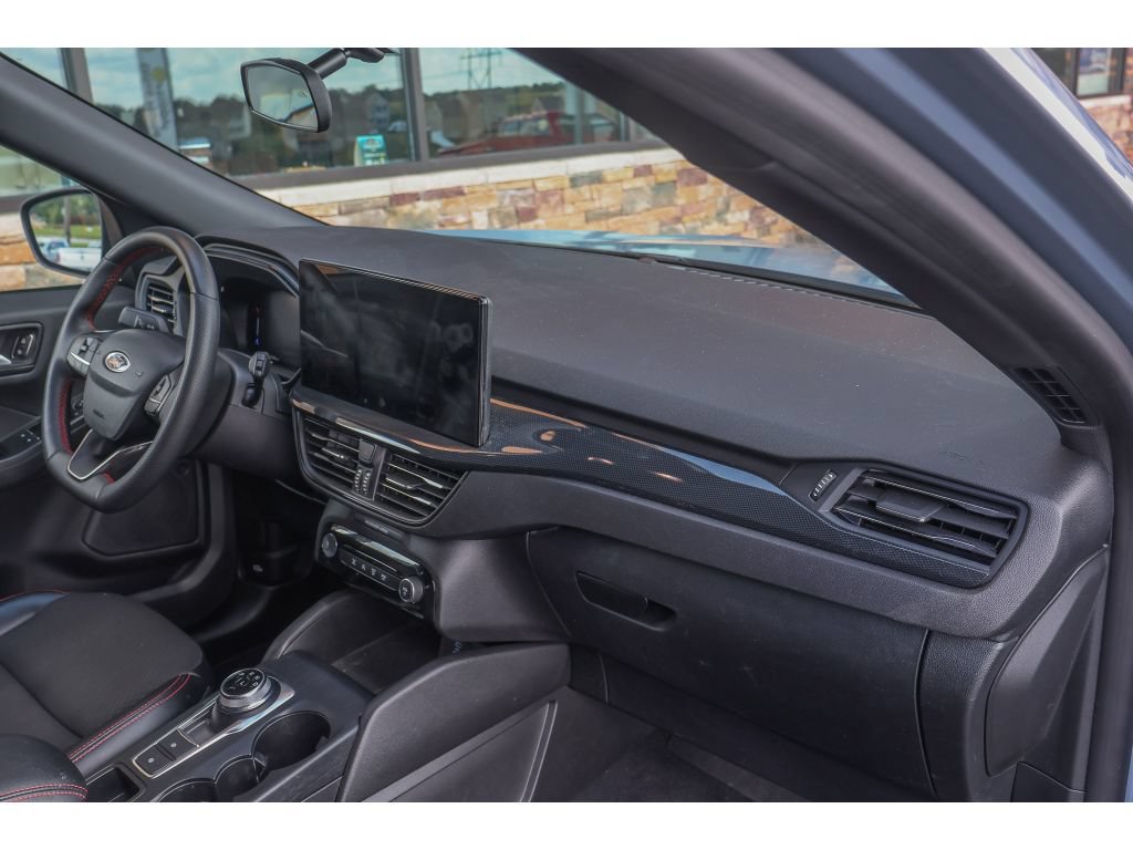 Used 2023 Ford Escape ST-Line w/ Tech Pack #1 AWD/4WD image 14