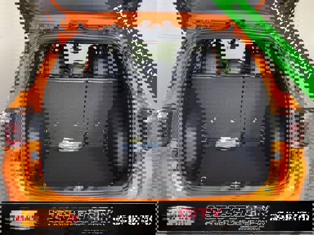 New 2026 Jeep Compass Latitude image 30