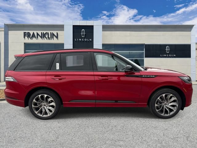New 2026 Lincoln Aviator AWD w/ Jet Appearance Package image 8