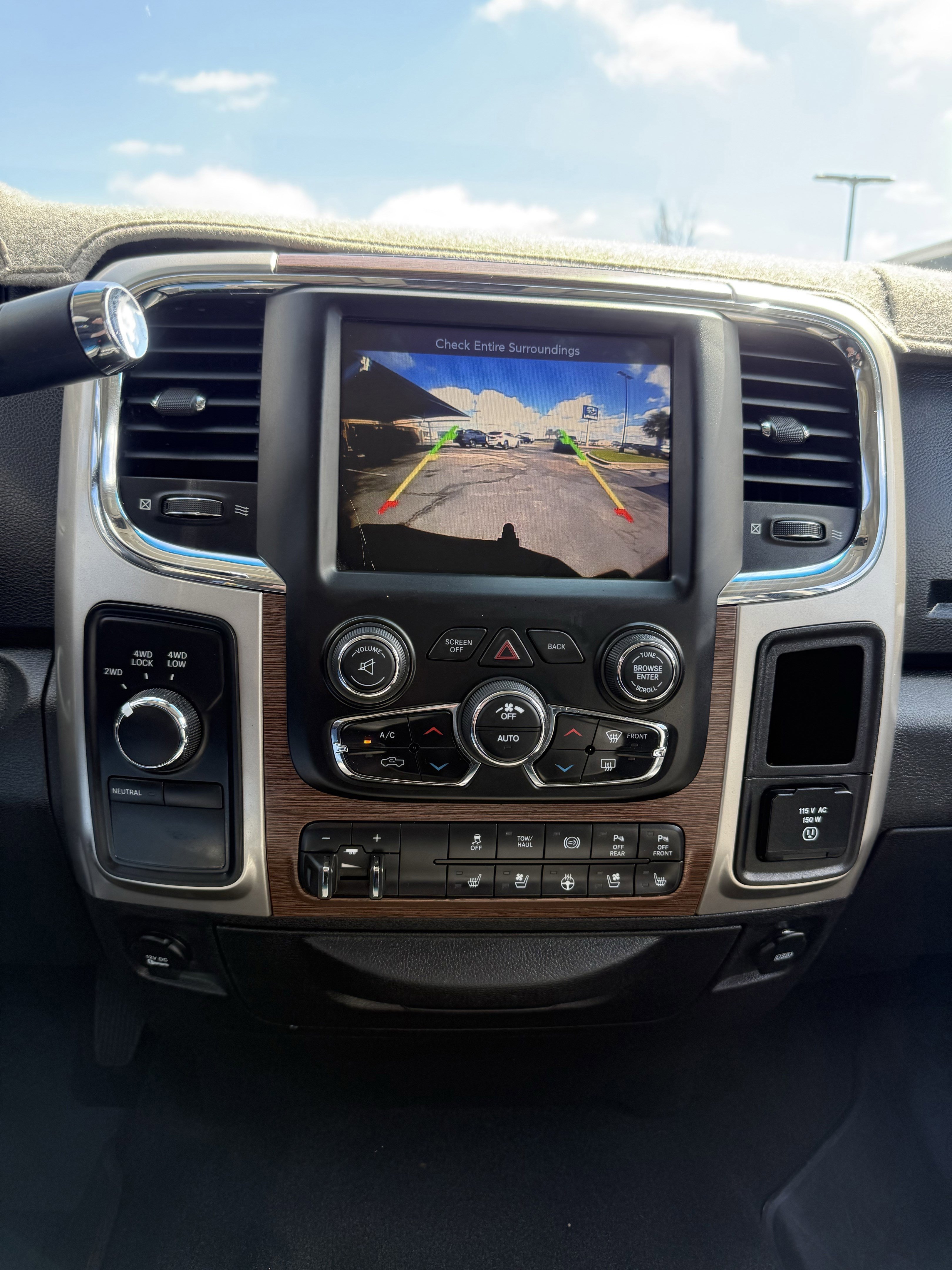 Used 2017 RAM 2500 Laramie image 25