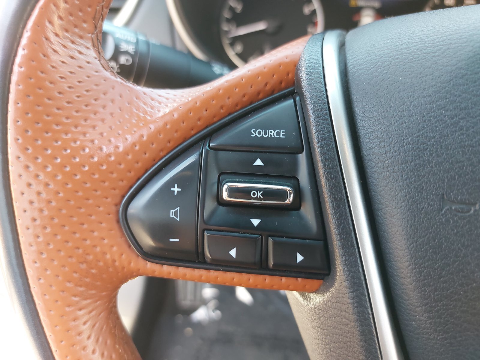 Used 2020 Nissan Maxima Platinum w/ Reserve Package FWD image 16