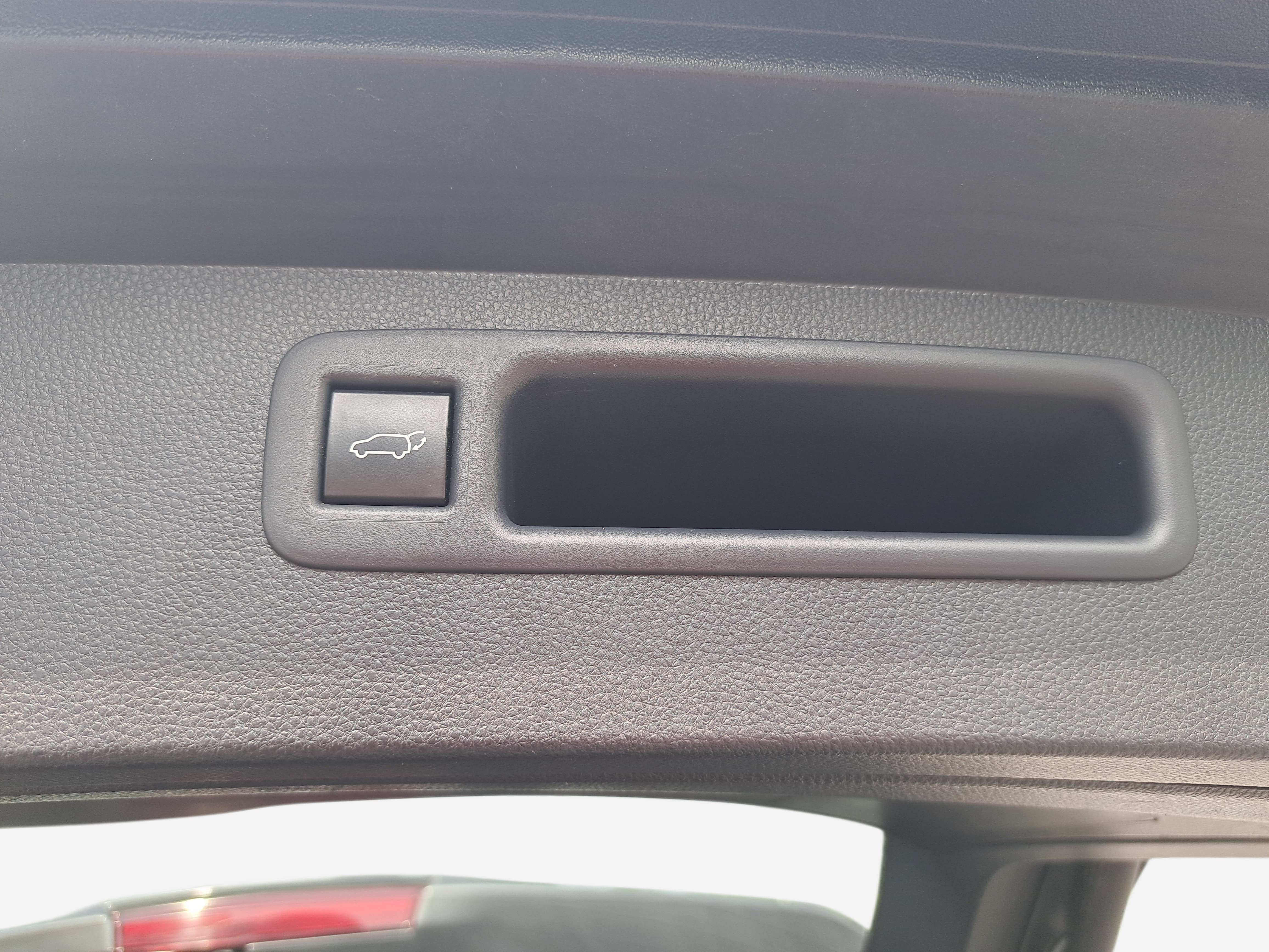 Used 2021 Toyota Highlander XLE FWD image 14