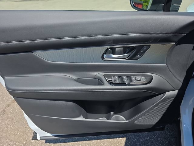 New 2026 Nissan Murano Platinum w/ Cargo Package AWD/4WD image 13
