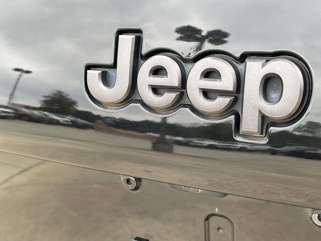 Used 2021 Jeep Cherokee High Altitude image 8