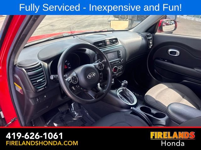 Used 2017 Kia Soul + FWD image 13