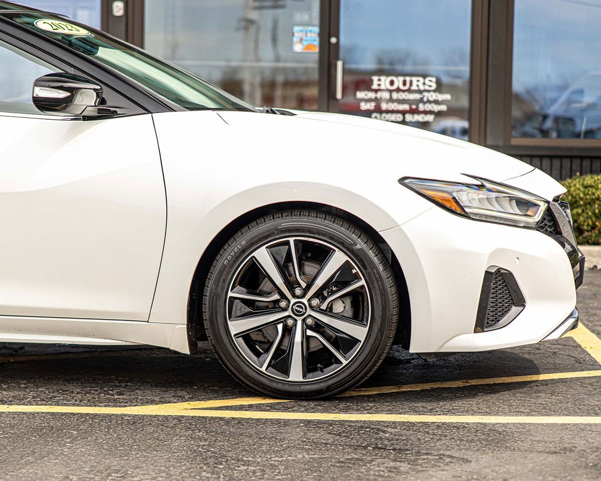 Used 2023 Nissan Maxima SL FWD image 10