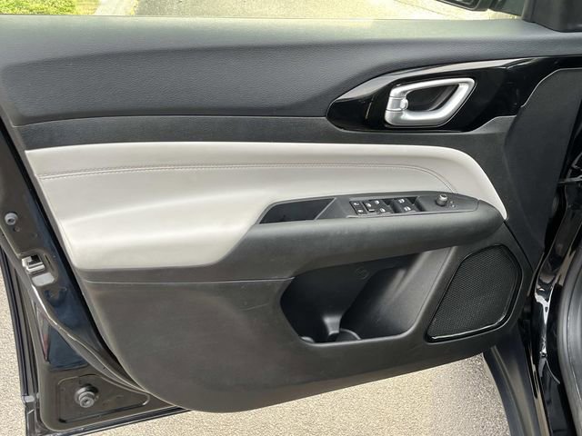 Used 2025 Jeep Compass Limited image 24