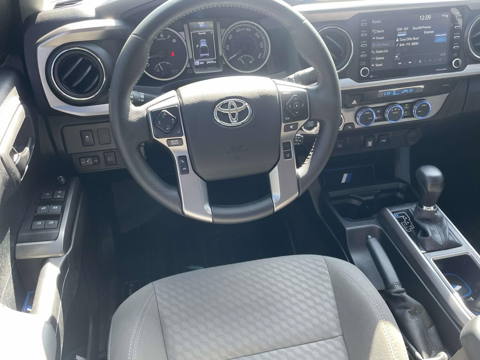 Used 2023 Toyota Tacoma SR5 w/ Technology Package image 13