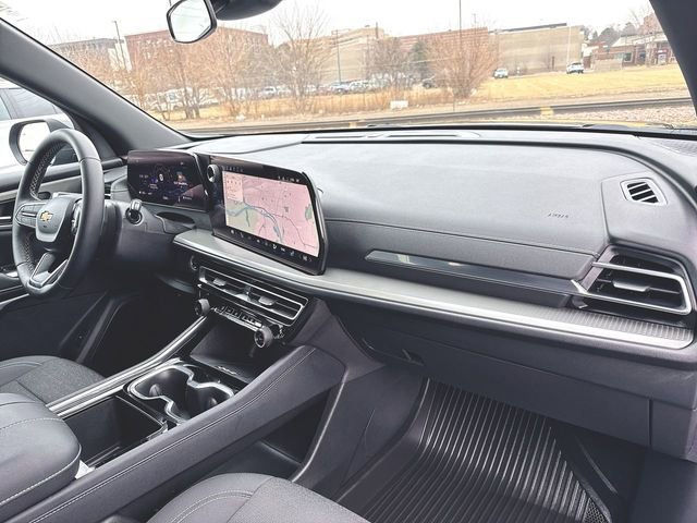 Certified 2025 Chevrolet Traverse LT w/ Driver Confidence Package image 28