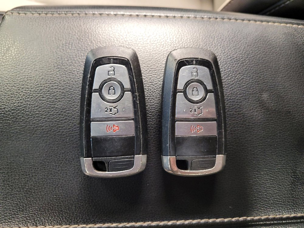 Used 2020 Ford Fusion SE w/ Equipment Group 151A image 32