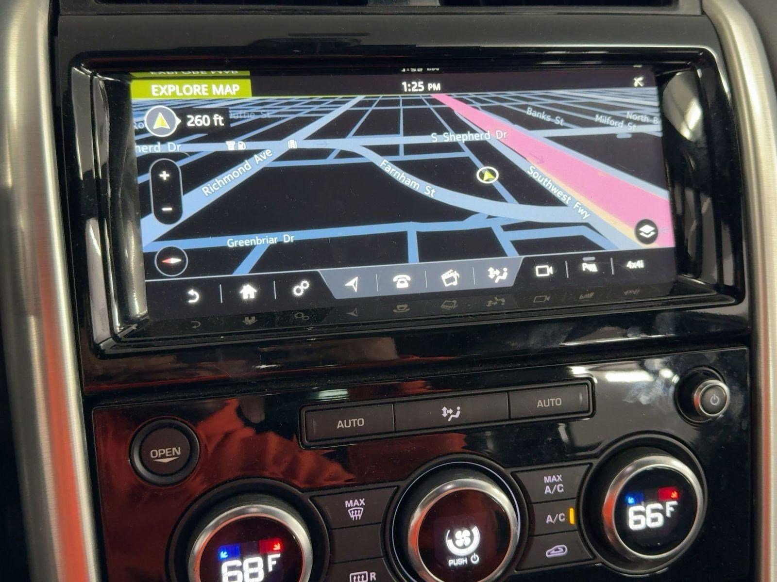 Used 2017 Land Rover Discovery HSE image 24