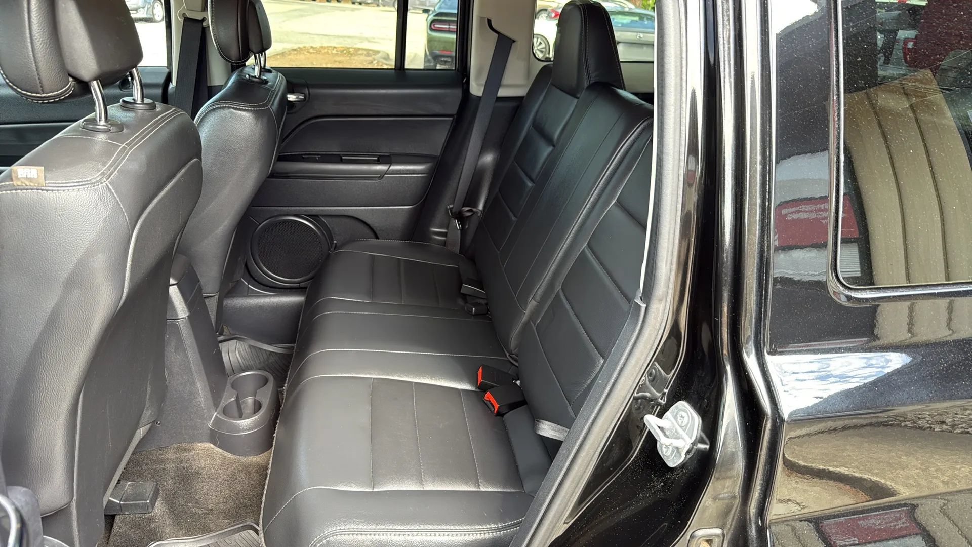 Used 2015 Jeep Patriot High Altitude AWD/4WD image 16