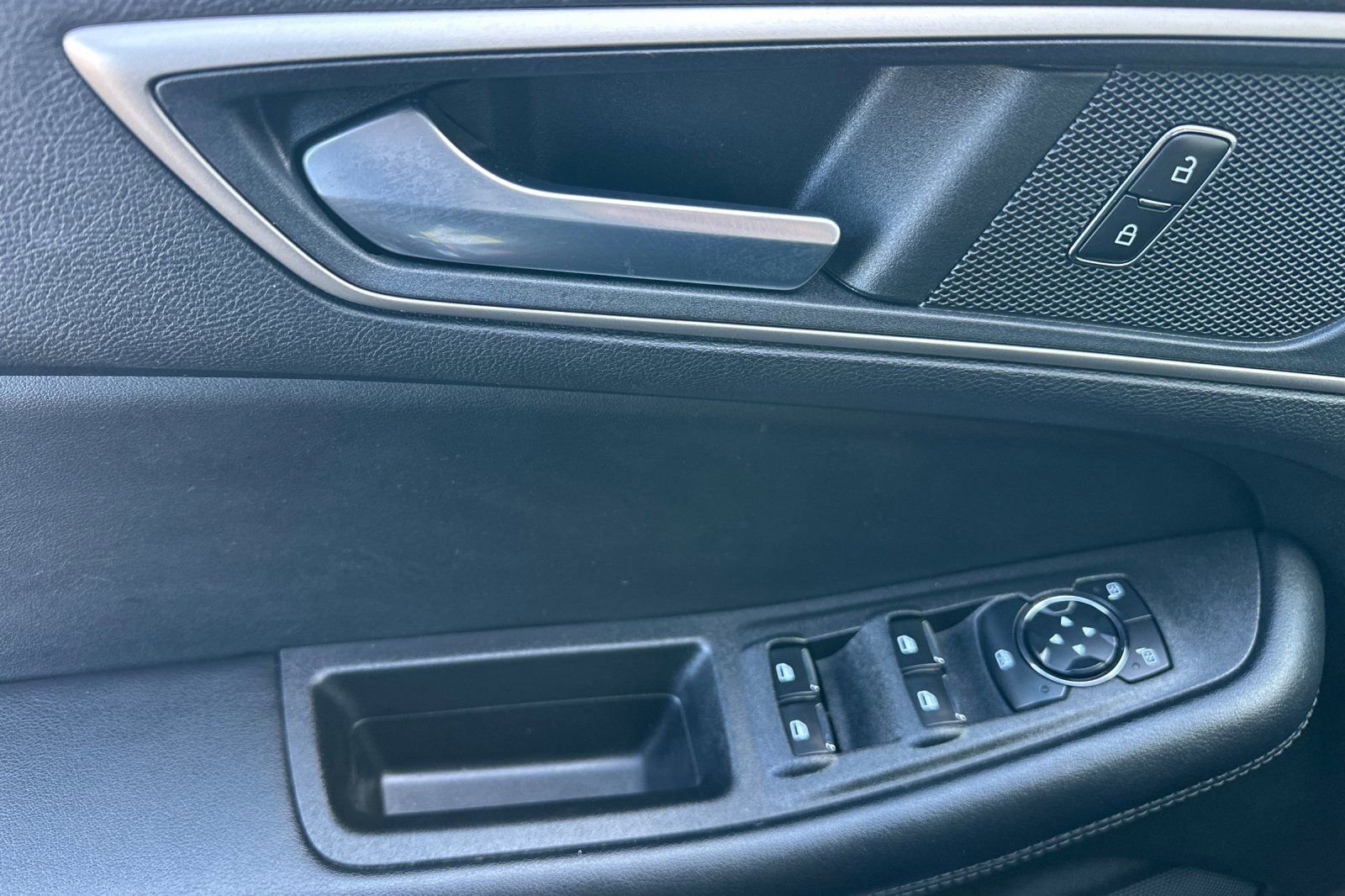 Certified 2023 Ford Edge SEL w/ Convenience Package AWD/4WD image 10