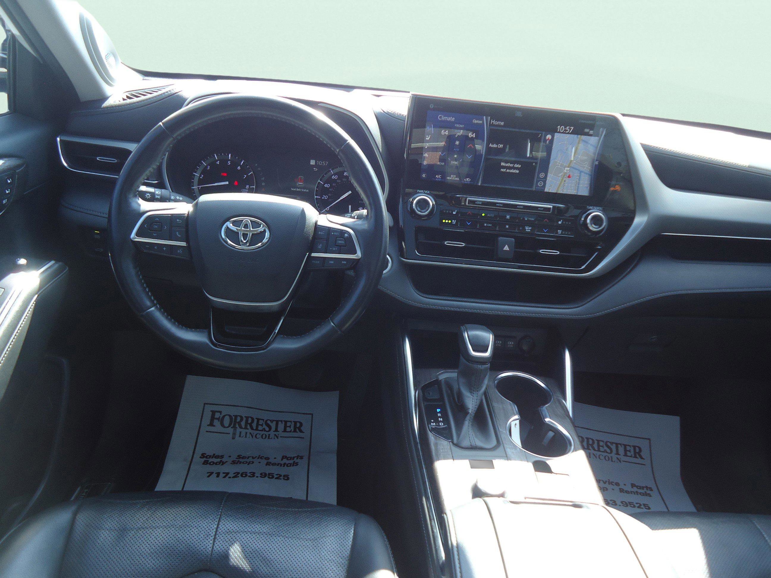 Used 2020 Toyota Highlander Platinum AWD/4WD image 12