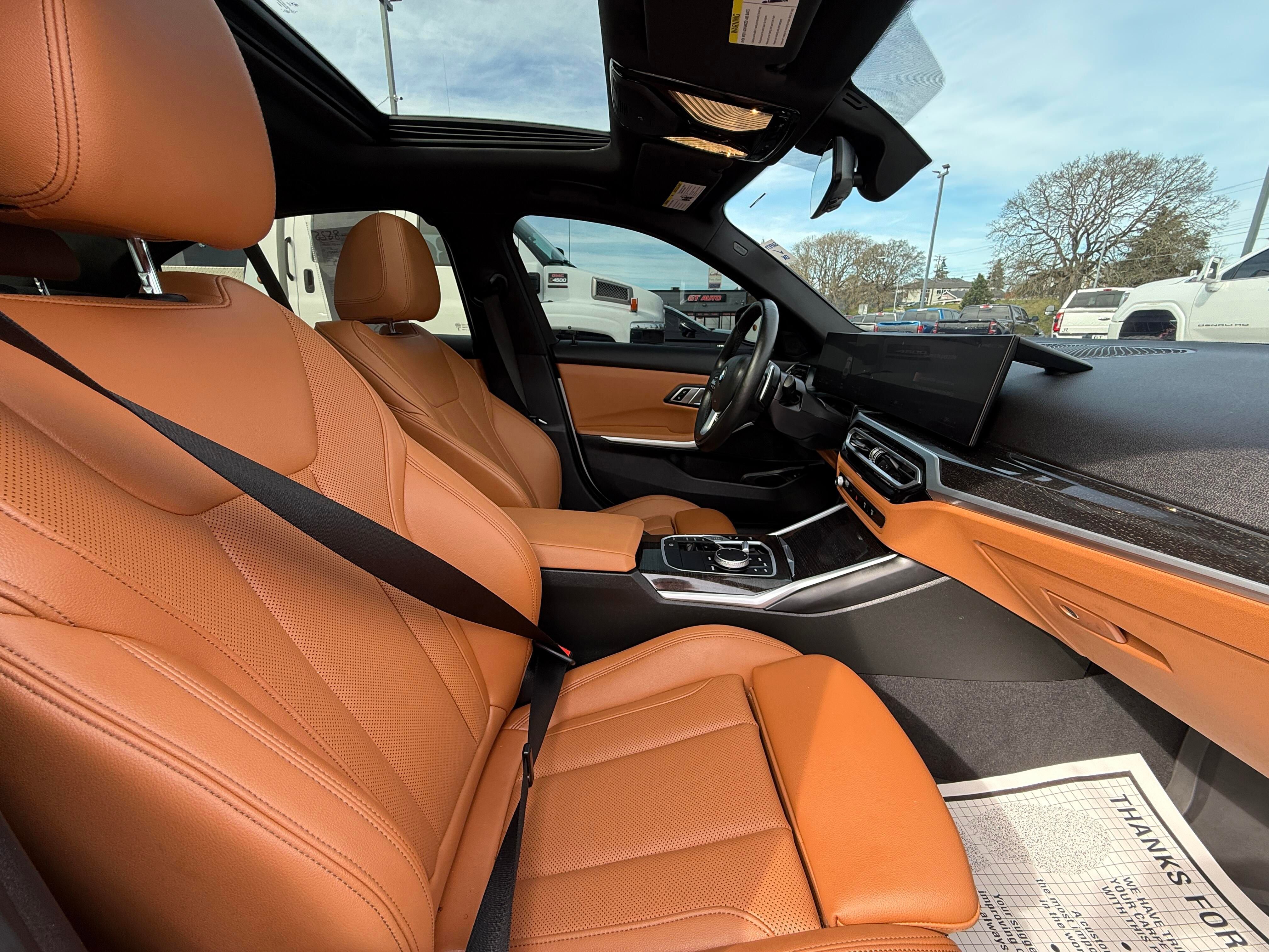 Used 2023 BMW 330i xDrive Sedan w/ Convenience Package image 9