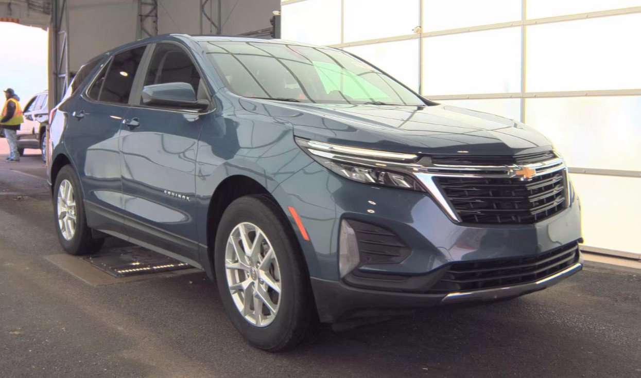 Used 2024 Chevrolet Equinox LT AWD/4WD image 10