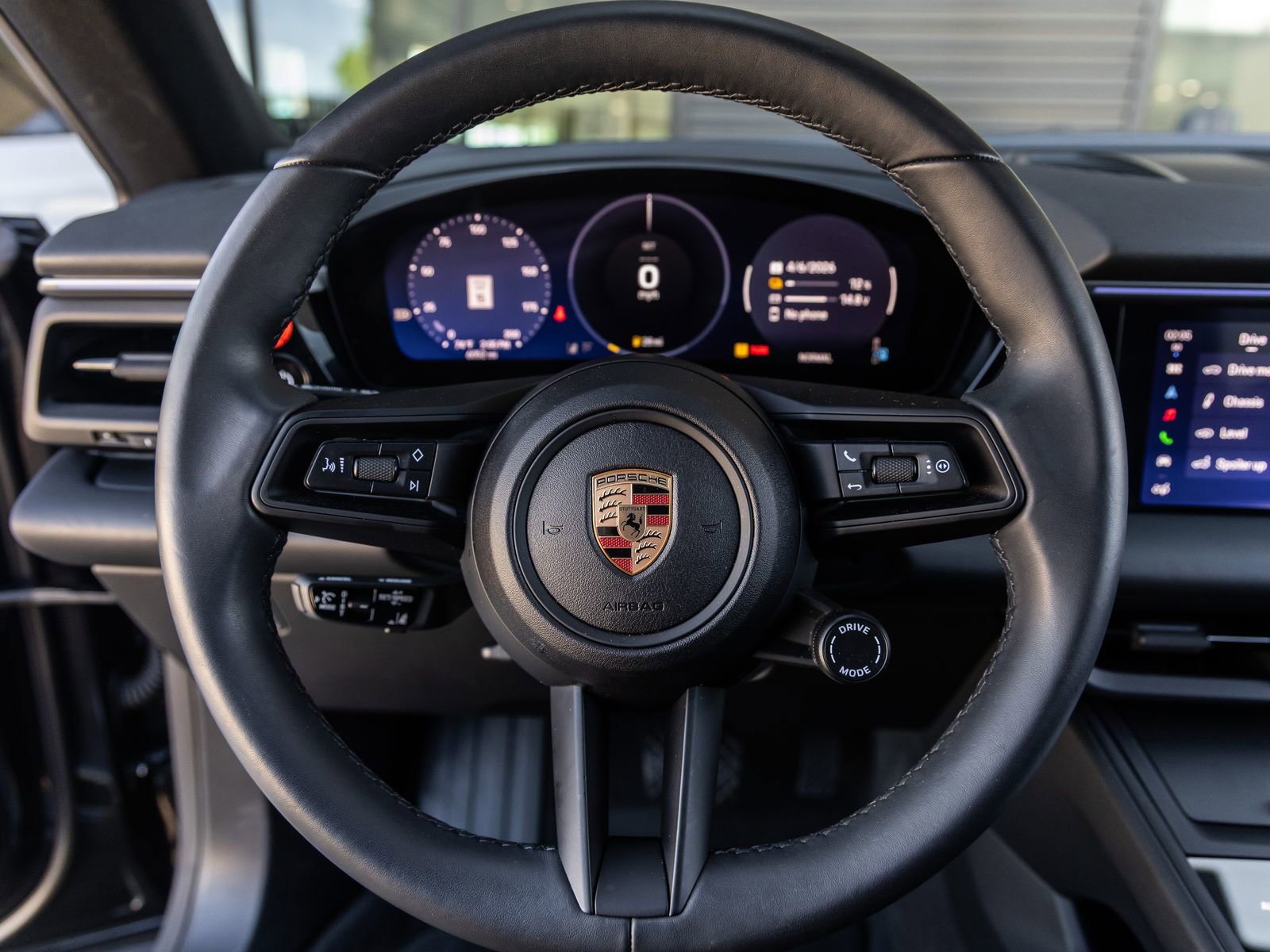 Certified 2025 Porsche Macan Electric image 25