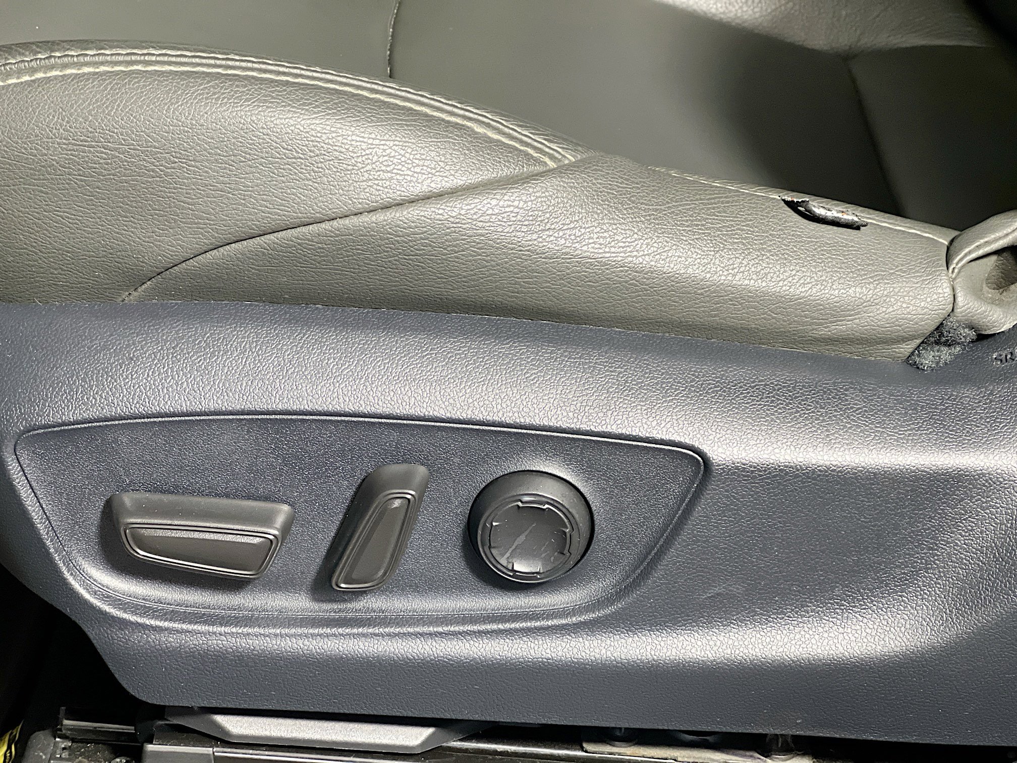 Used 2024 Toyota Tacoma TRD Off-Road w/ TRD Off Road Upgrade Package image 15