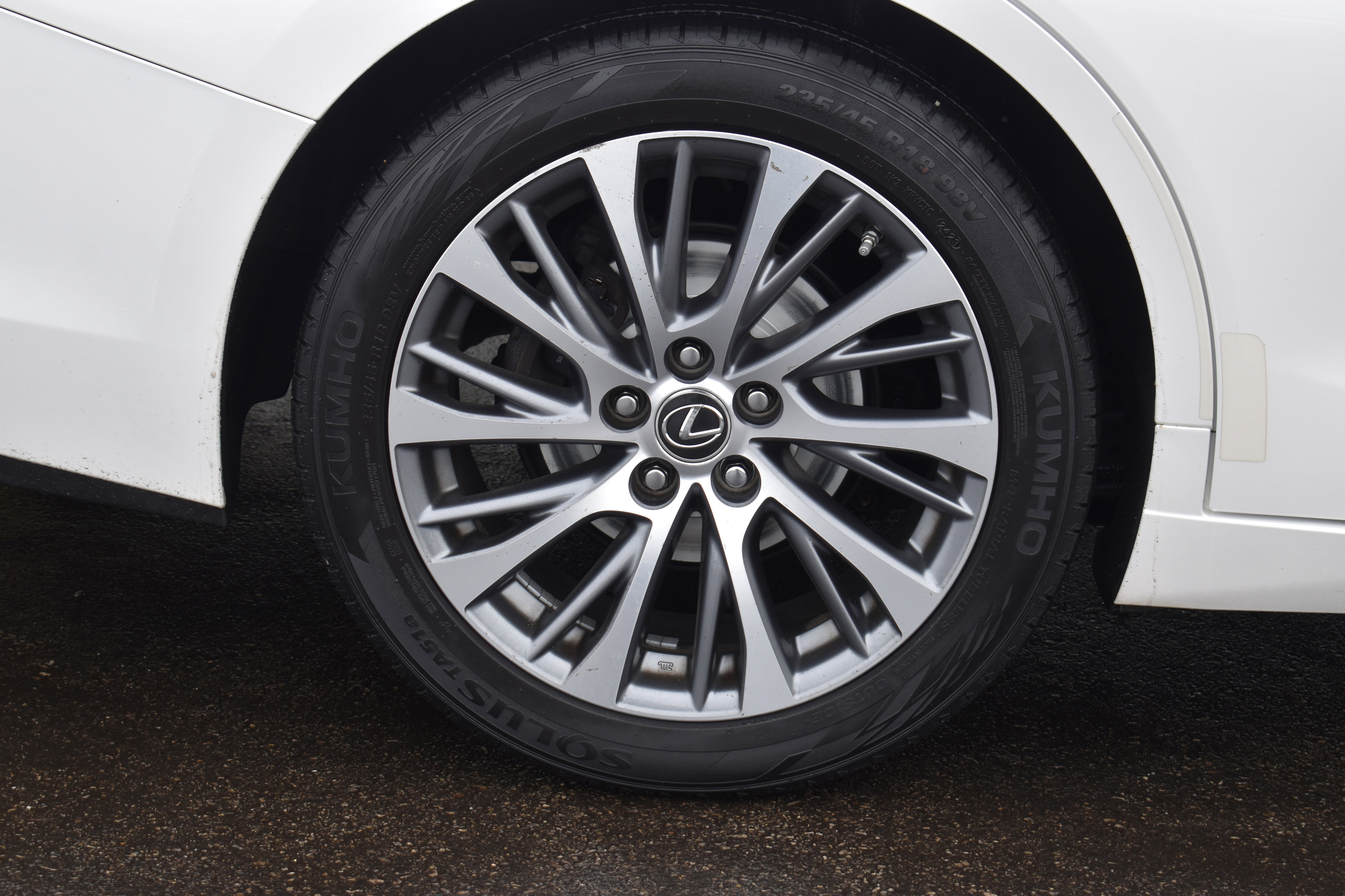 Used 2019 Lexus ES 350 w/ Premium Package image 40