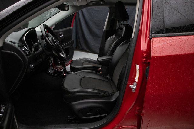 Used 2020 Jeep Compass Altitude image 27