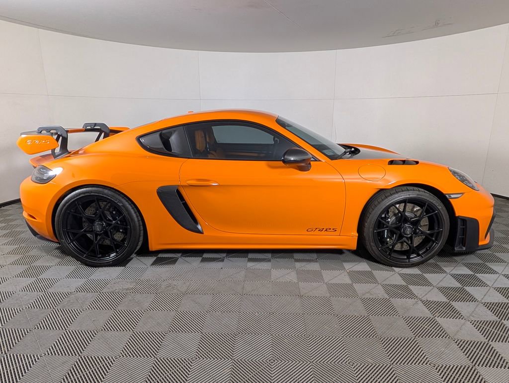 Certified 2025 Porsche 718 Cayman GT4 RS RWD image 8