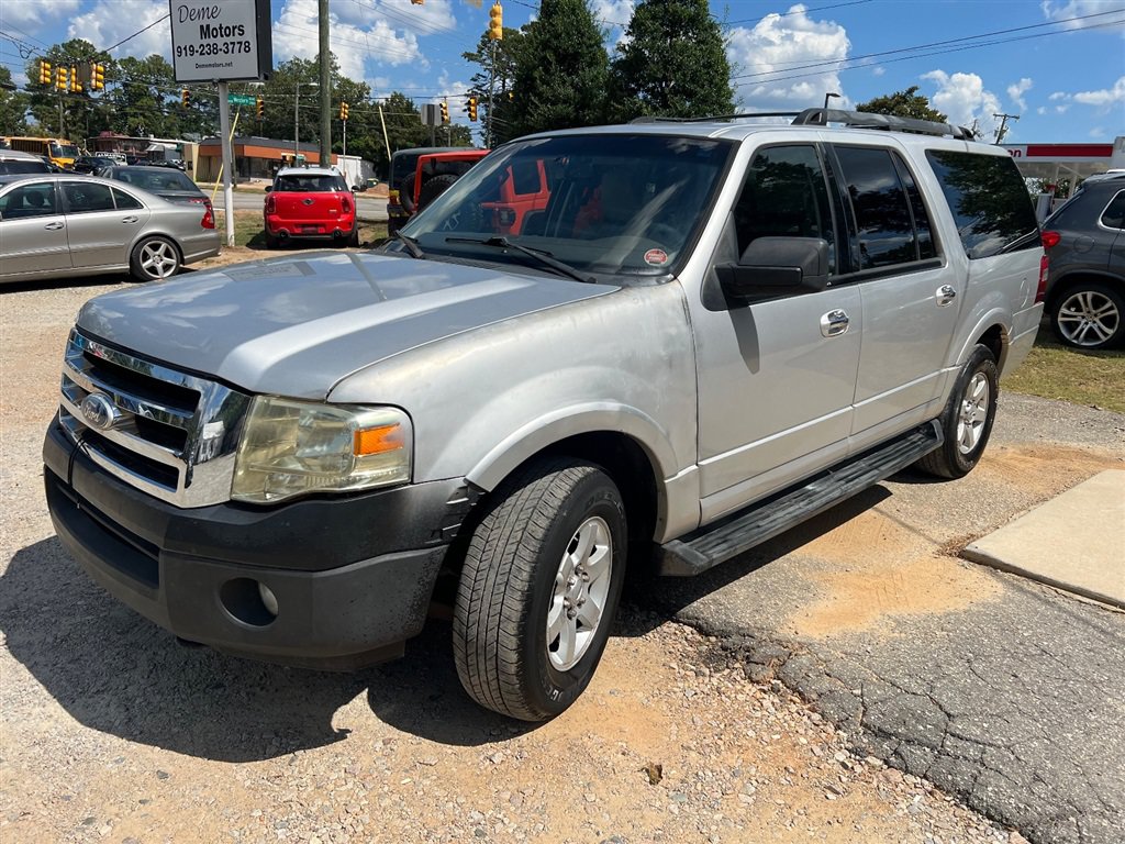 Used 2010 Ford Expedition EL XLT RWD image 3