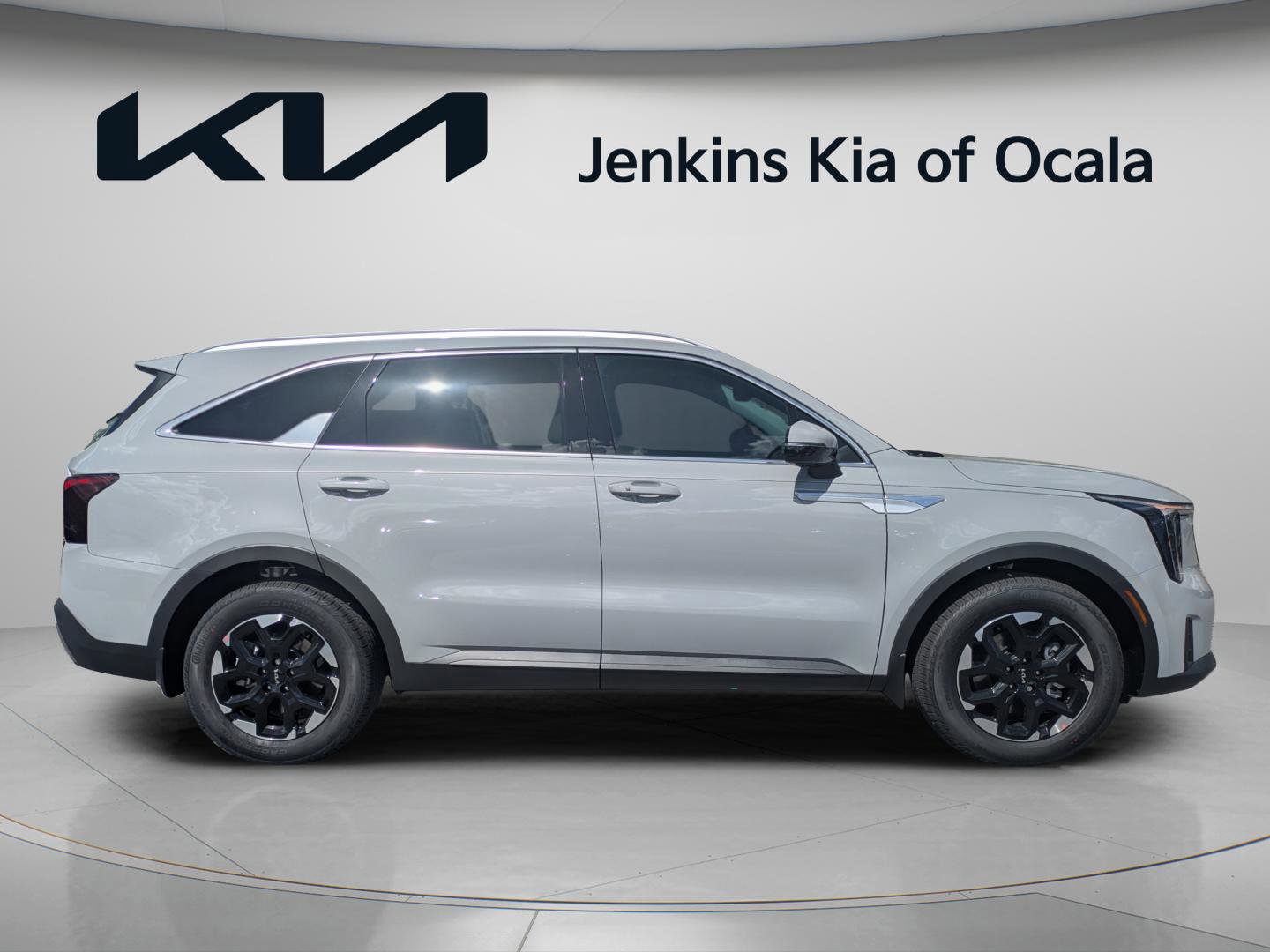 New 2026 Kia Sorento S image 2