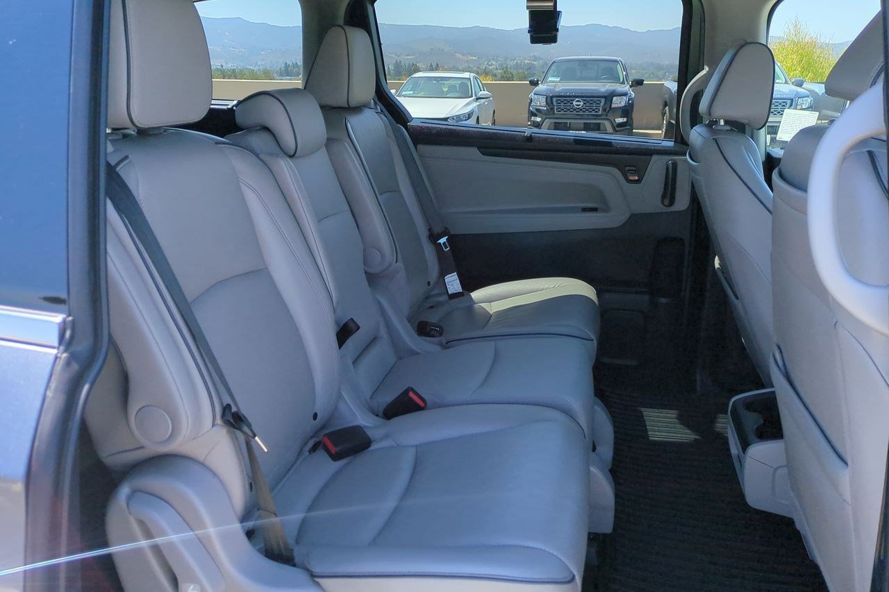 Certified 2023 Honda Odyssey Elite image 26