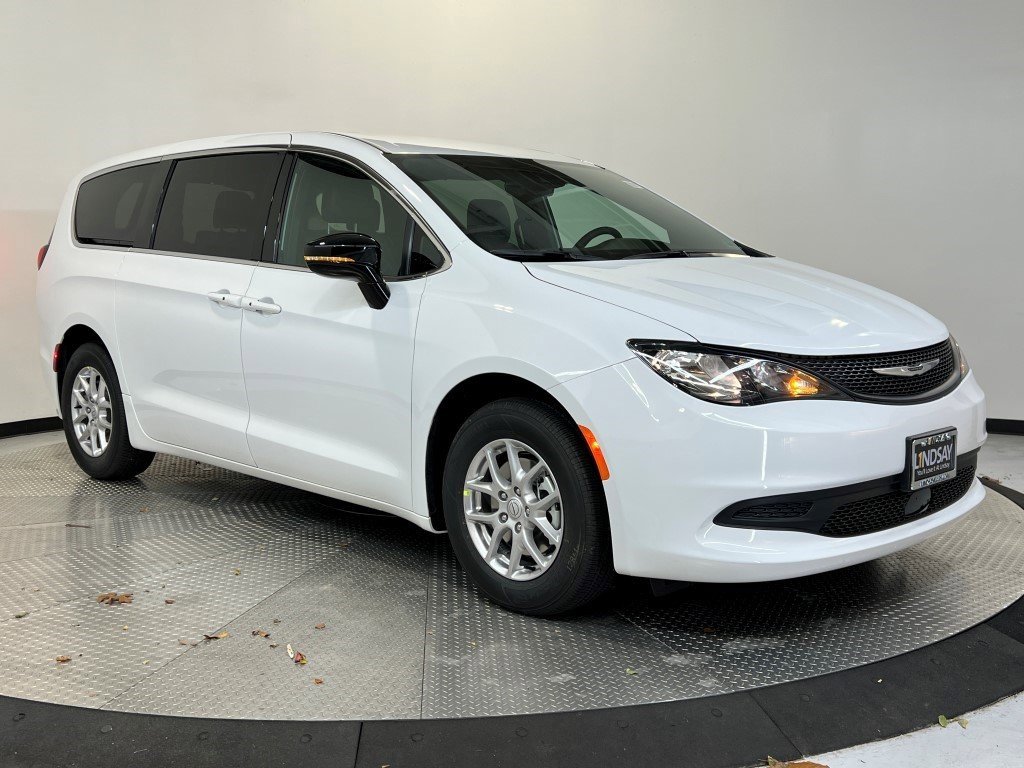 New 2026 Chrysler Voyager LX image 1