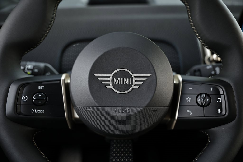 New 2025 MINI Cooper Countryman S w/ Comfort Package Max image 33