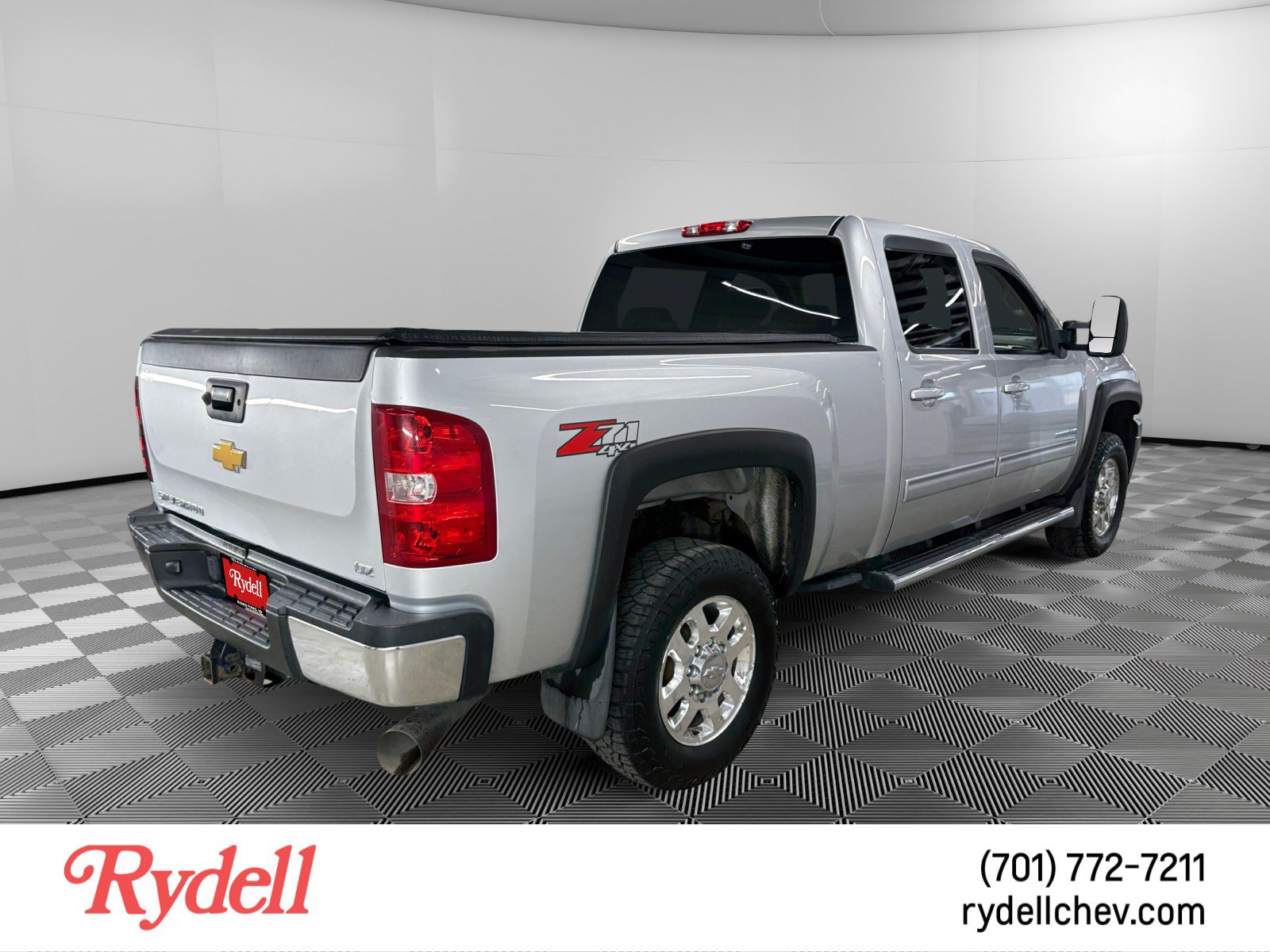 Used 2014 Chevrolet Silverado 3500 LTZ w/ Suspension Package, Off-Road AWD/4WD image 5