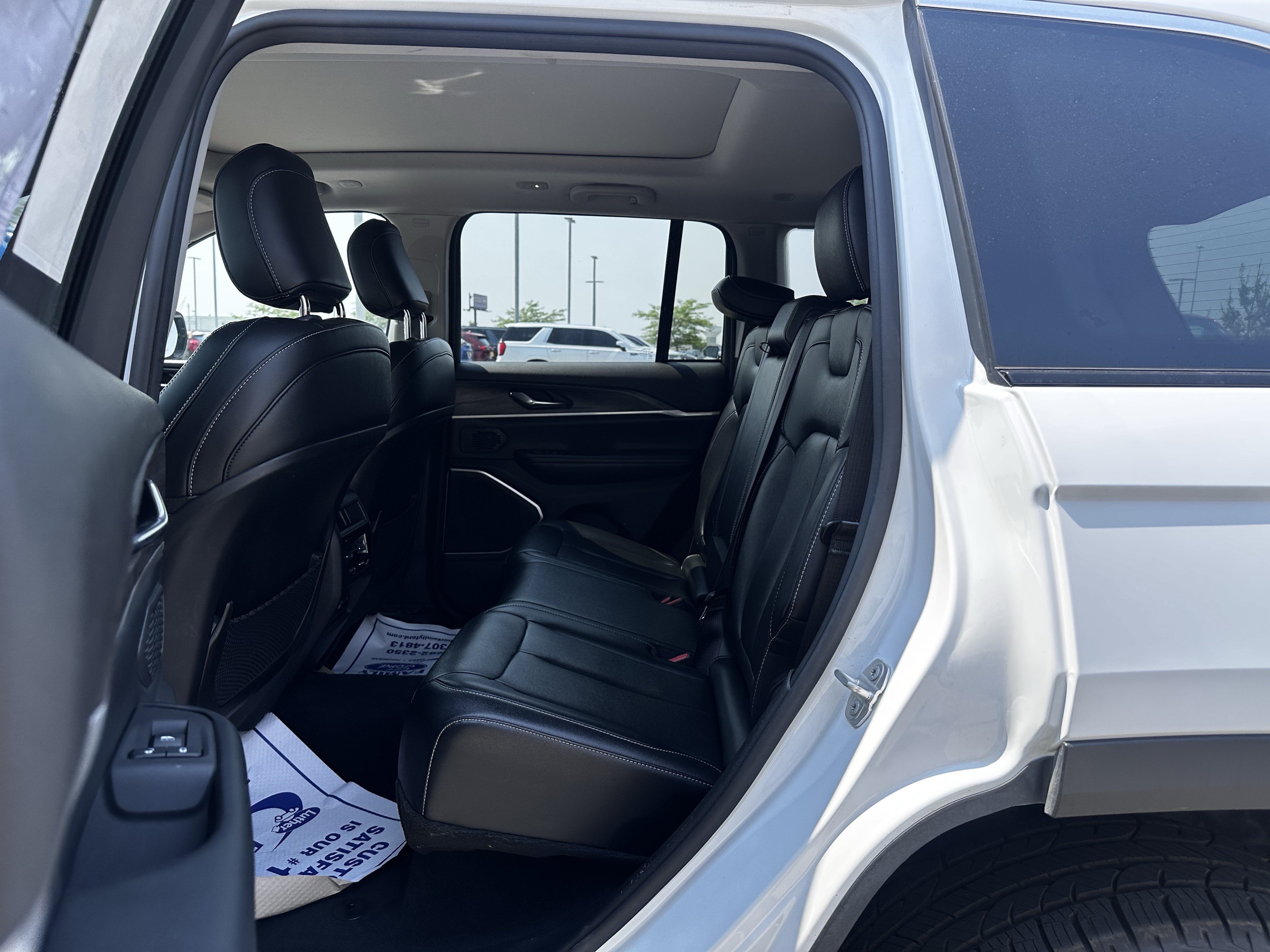 Used 2024 Jeep Grand Cherokee Limited 4xe AWD/4WD image 19