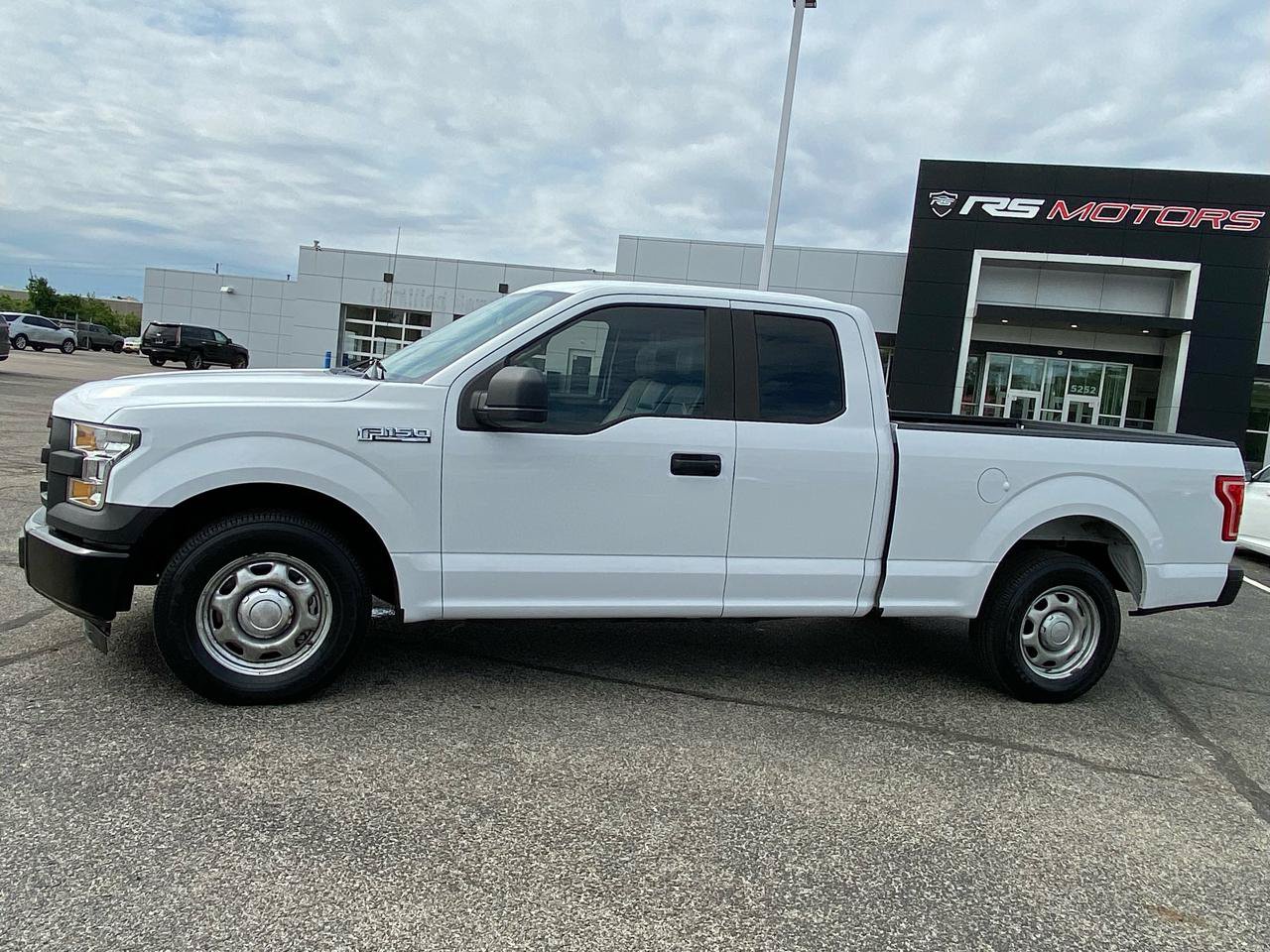 Used 2016 Ford F150 XL w/ Equipment Group 101A Mid RWD image 16