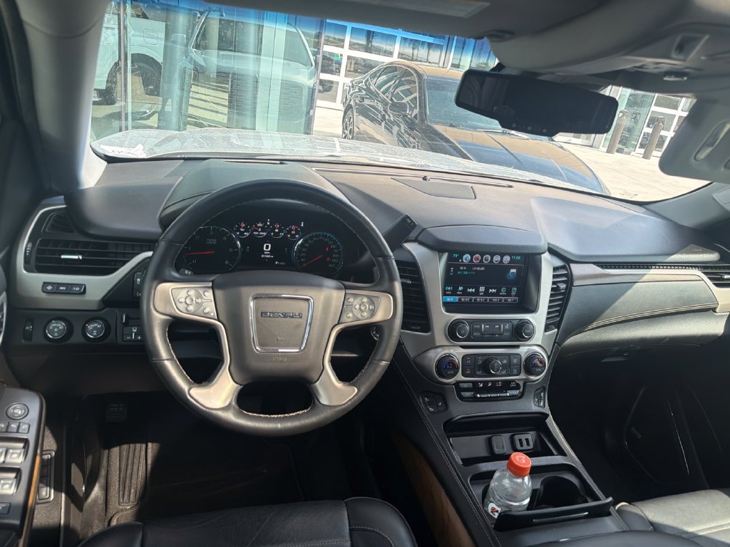 Used 2020 GMC Yukon Denali w/ Open Road Package AWD/4WD image 11