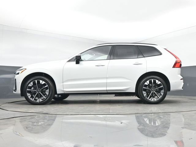 New 2026 Volvo XC60 B5 Plus w/ Protection Package Premier AWD/4WD image 43